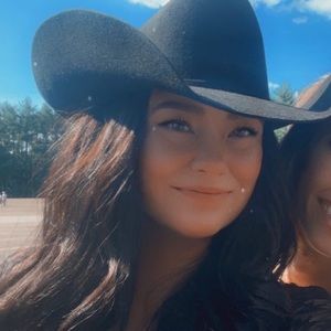 Meet your Posher, Haley